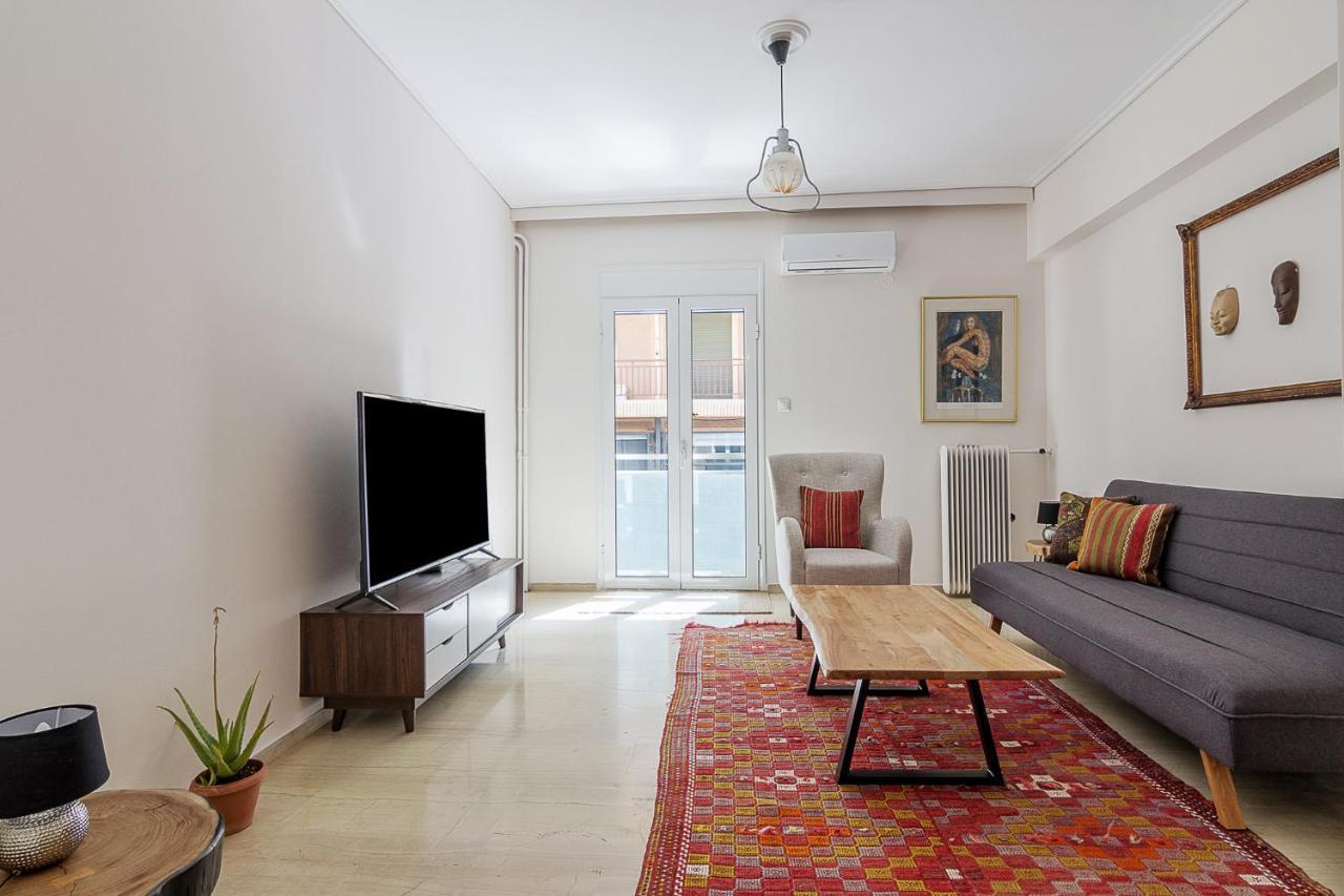 A Modern 2-Bedroom Apartment Near Areios Pagos Athen Exterior foto